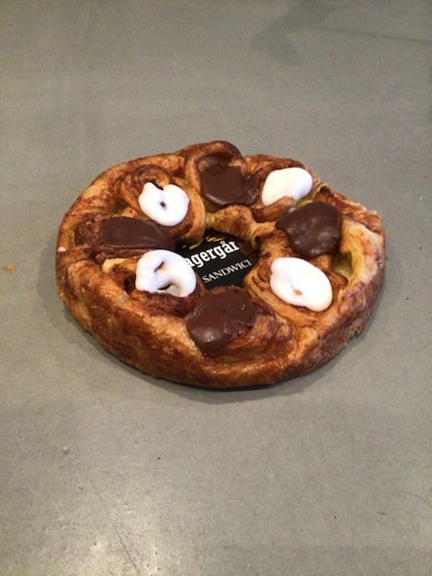 Smørkrans – wienerbrød m/remonce creme og borgmestermasse